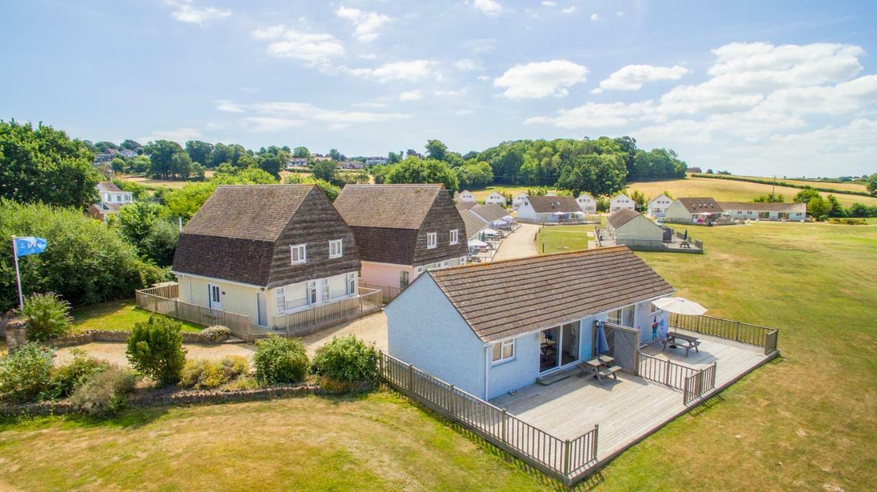 Seaview Holidays - Salterns Village Extérieur photo